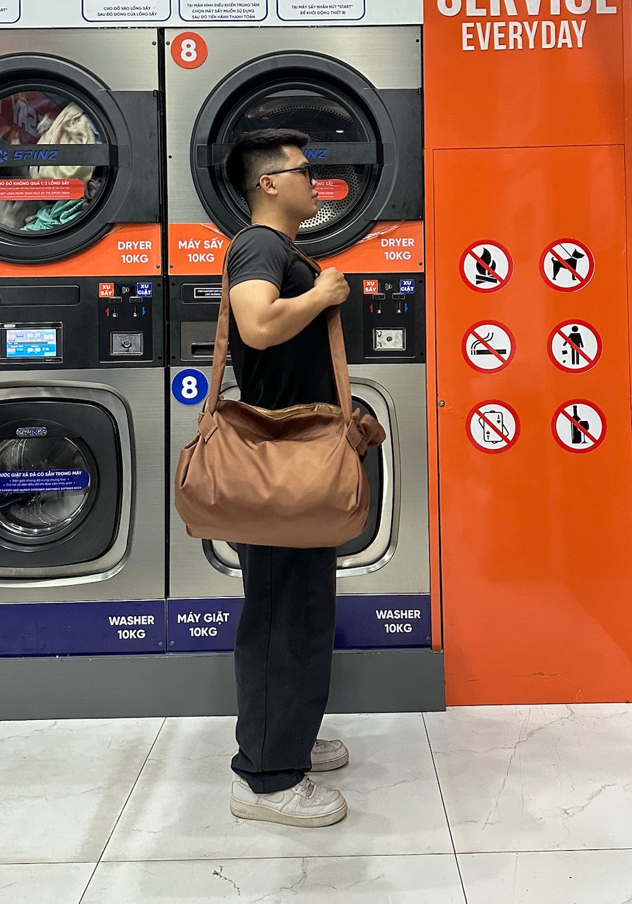 Light Brown · LEMI Bag carried on the shoulder as an everyday tote